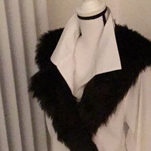 LAILA ROWE BLACK FAUX FUR COLLAR
